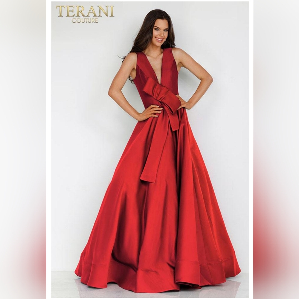 Terani Couture 231P0006 Red Prom Dress Size 24